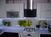 Стеклянные фартуки для кухонь - foto 3